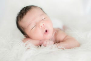 newborn-photography-posing