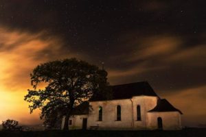 night-photography-tips-house (1)