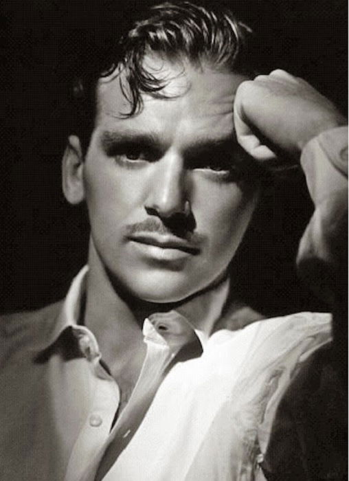 Black and white portrait of Douglas Fairbanks